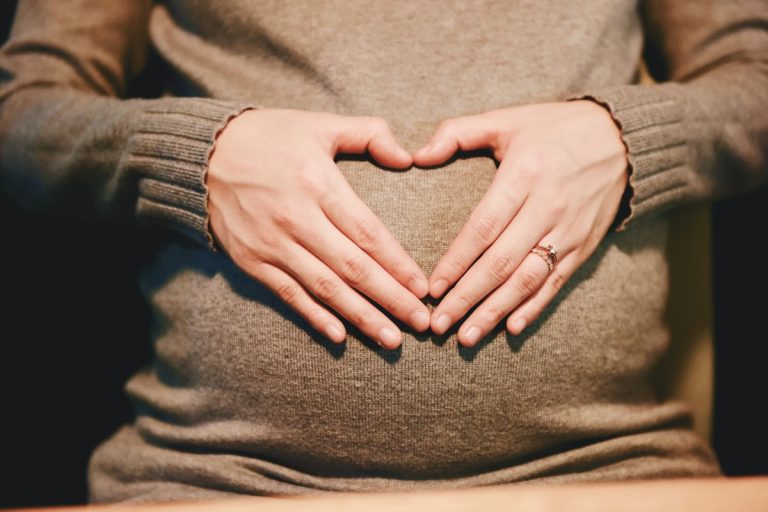 Ce sa nu mananci in sarcina: 20 alimente interzise si de ce