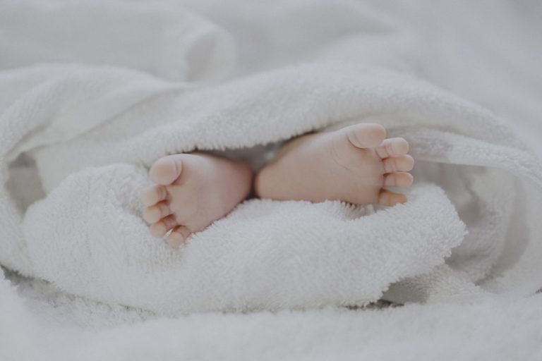 Temperatura Normala la Bebelusi: Ghid Complet pentru Parinti